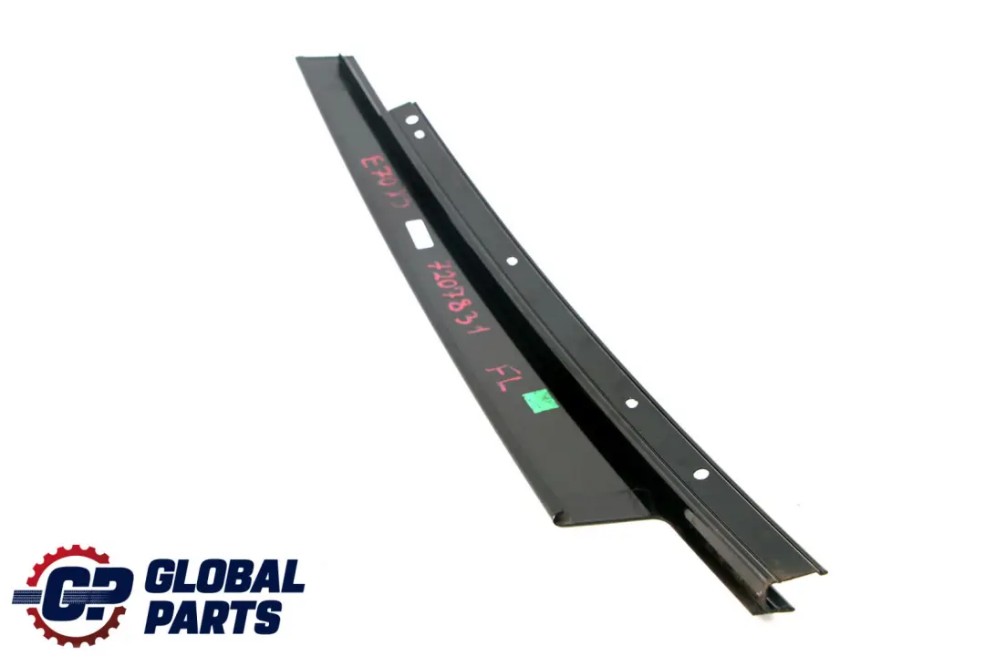 Finitura Telaio Finestra Montante B Anteriore Sinistro Alto Lucido per BMW X5 E70 con numero di parte 7207831 BMW X5 E70 Finitura Telaio Finestra Montante B Anteriore Sinistro Alto Lucido - SKU 7207831 - Numero di parte 7207831