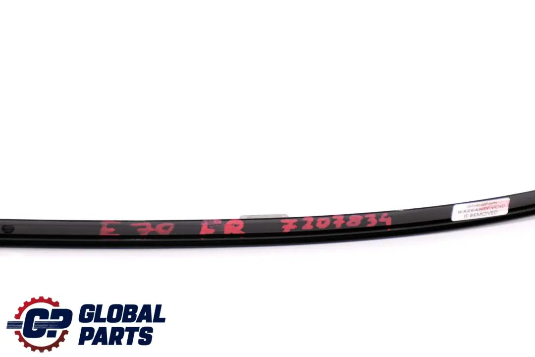 Cubre Ventana Marco Superior Derecho Puerta Delantera Alto Brillo para BMW E70 con número de pieza 7207833 BMW E70 Cubre Ventana Marco Superior Derecho Puerta Delantera Alto Brillo - SKU 7207834 - Número de pieza 7207833