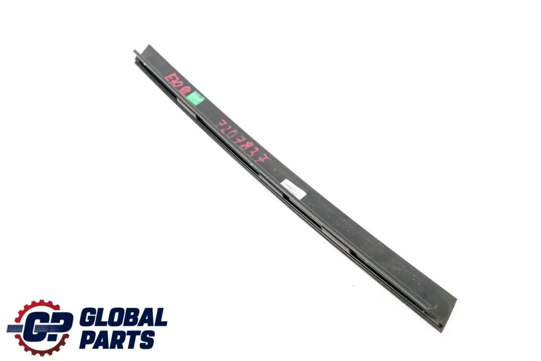 Blende Fensterrahmen C-Säule Tür Hinten Links Glanzschwarz für BMW X5 E70 mit Teilenummer 7207837 BMW X5 E70 Blende Fensterrahmen C-Säule Tür Hinten Links Glanzschwarz - SKU 7207837 - Teilenummer 7207837