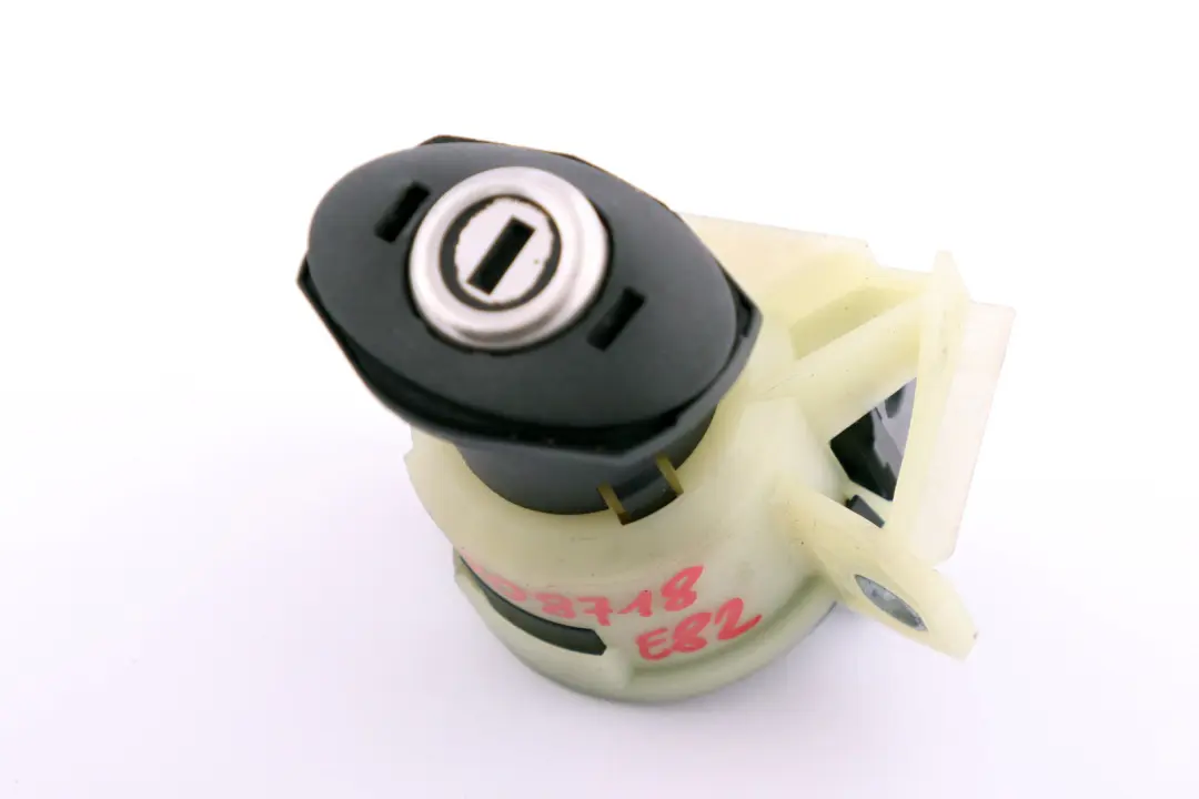 Lock Tailgate Bootlid Key Boot Catch 7167321 to BMW 1 Series E82 E88 with Part number 7208718 BMW 1 Series E82 E88 Lock Tailgate Bootlid Key Boot Catch 7167321 - SKU 7208718 - Part number 7208718
