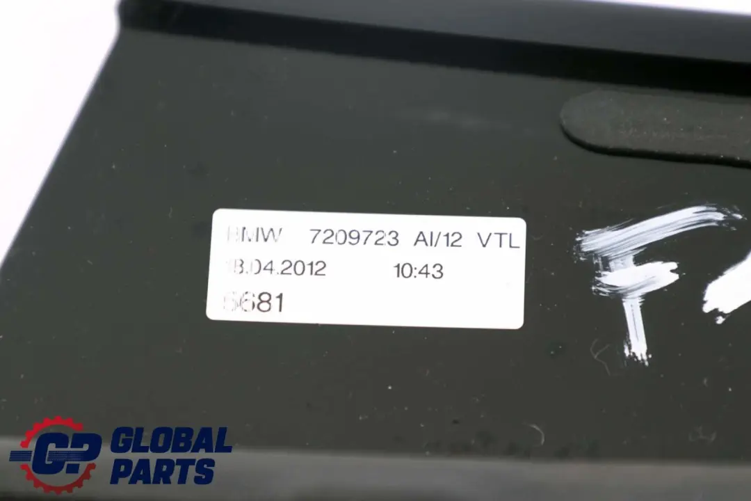 Column B Front Left N/S Door Pillar Cover High Gloss to BMW F10 F11 with Part number 7209723 BMW F10 F11 Column B Front Left N/S Door Pillar Cover High Gloss - SKU 7209723 - Part number 7209723