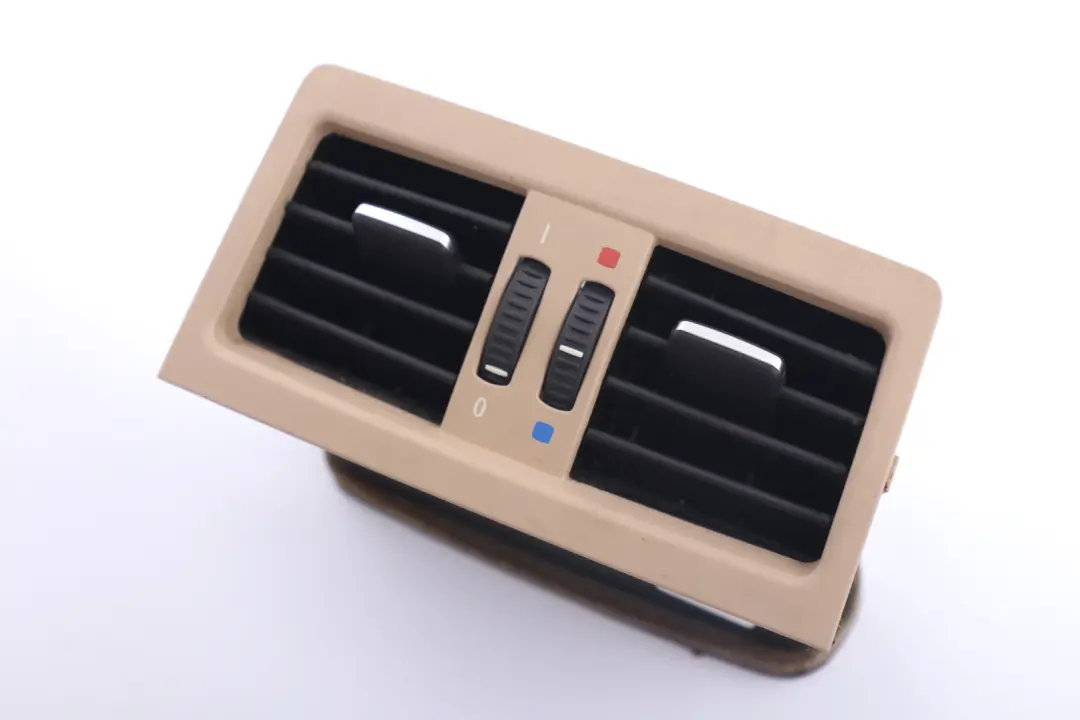 Rejilla De ventilacion trasera De La consola central Beige 6932023 para BMW E90 E91 con número de pieza 7210648 BMW E90 E91 Rejilla De ventilacion trasera De La consola central Beige 6932023 - SKU 7210648 - Número de pieza 7210648