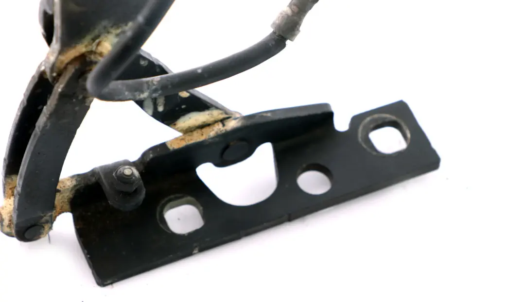 Charnière de capot moteur droite Black Sapphire - 475 7064160 pour BMW E63 E64 LCI à propos du numéro de pièce 7210670 BMW E63 E64 LCI Charnière de capot moteur droite Black Sapphire - 475 7064160 - SKU 7210670-BS - Numéro de pièce 7210670