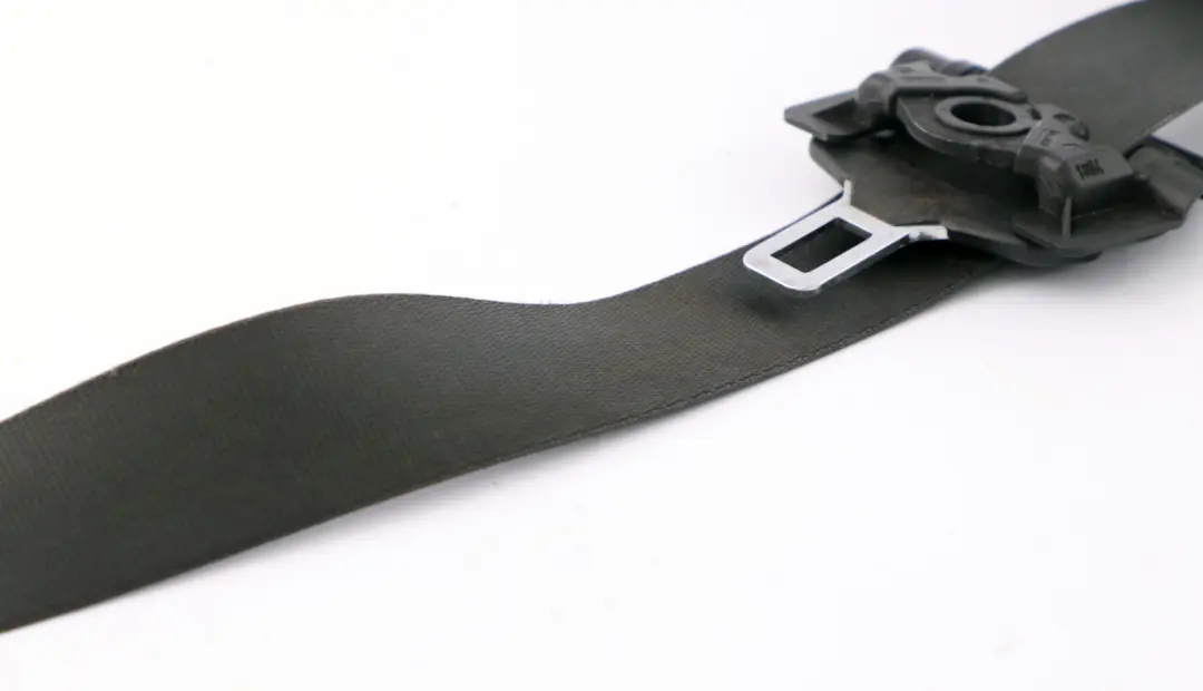 Pas Bezpieczeństwa Lewy Przód do BMW E65 E66 o numerze 7210859 BMW E65 E66 Pas Bezpieczeństwa Lewy Przód - SKU 7210859 - Numer Części 7210859