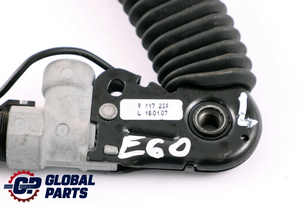 BMW E60 E61 Delantero Izquierdo Cinturón de Seguridad Tensor Hebilla - SKU 7210887 - Número de pieza 7065847