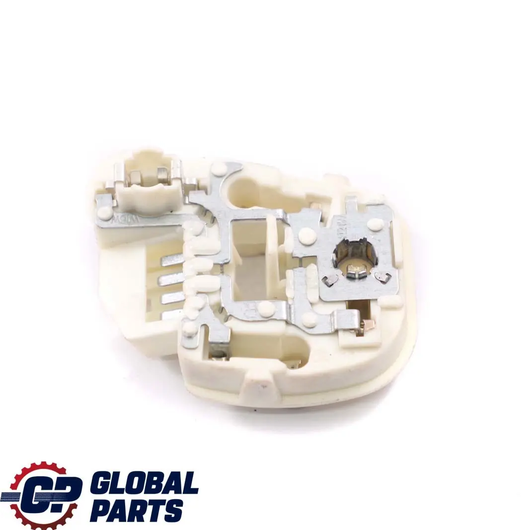 Support d'ampoule Prise arrière dans couvercle cofre Lumière BMW E90 LCI - SKU 7211212 - Numéro de pièce 7211212