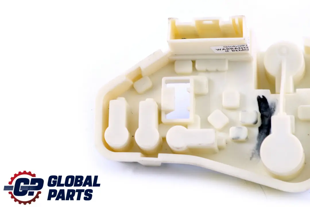 Douille Ampoule Support Panneau Latéral Arrière Droit pour BMW E90 LCI à propos du numéro de pièce 7211214 BMW E90 LCI Douille Ampoule Support Panneau Latéral Arrière Droit - SKU 7211214 - Numéro de pièce 7211214