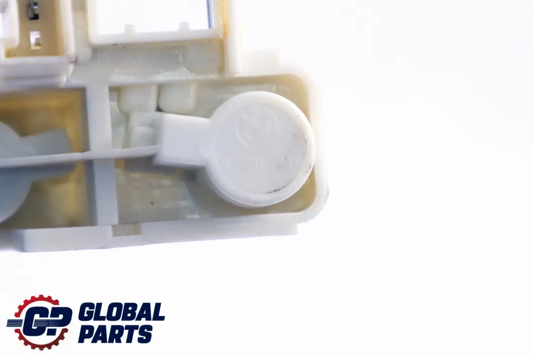 Bulb Socket Rear Holder Light Side Panel Left N/S to BMW 3 Series E91 LCI with Part number 7211217 BMW 3 Series E91 LCI Bulb Socket Rear Holder Light Side Panel Left N/S - SKU 7211217 - Part number 7211217