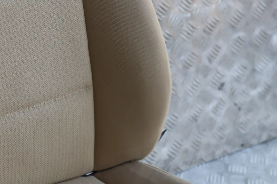 vorne links Sitz Fahrerseite Stoff Innen Vertex beige für BMW 3 er E90 E91 LCI mit Teilenummer 7212159 BMW 3 er E90 E91 LCI vorne links Sitz Fahrerseite Stoff Innen Vertex beige - SKU 7212159 - Teilenummer 7212159