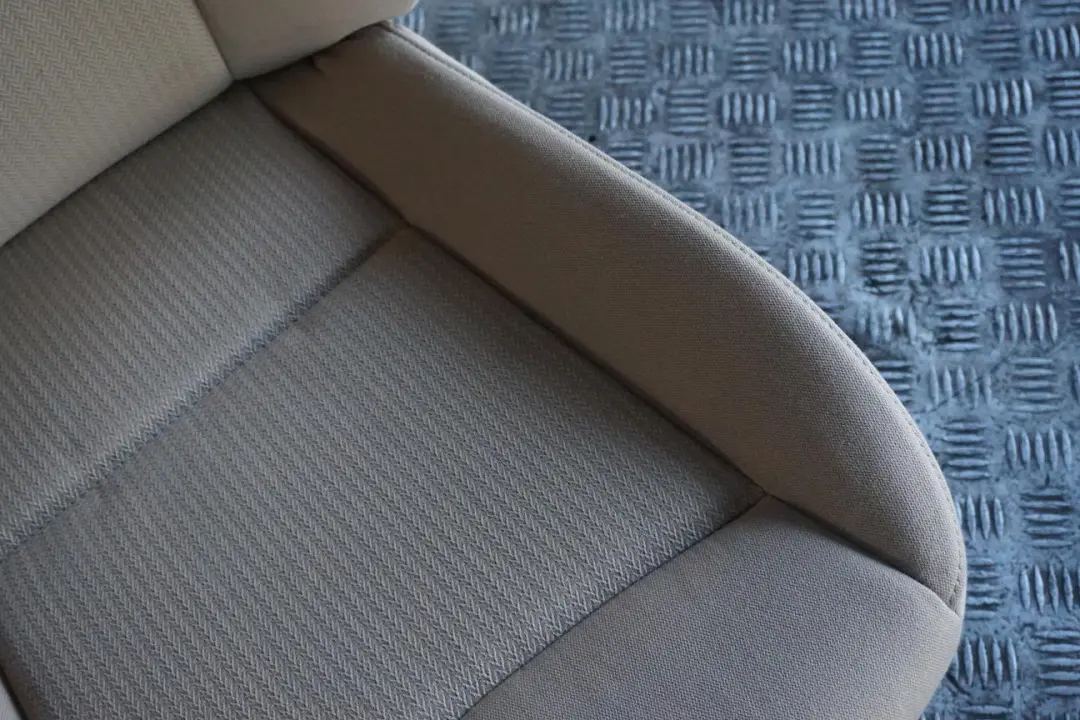 Cloth Interior Front Right Seat O/S Beige Vertex to BMW 3 Series E90 E91 LCI with Part number 7212160 BMW 3 Series E90 E91 LCI Cloth Interior Front Right Seat O/S Beige Vertex - SKU 7212160 - Part number 7212160