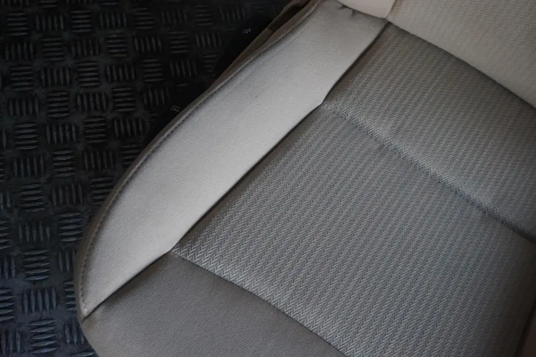 Cloth Interior Front Right Seat O/S Beige Vertex to BMW 3 Series E90 E91 LCI with Part number 7212160 BMW 3 Series E90 E91 LCI Cloth Interior Front Right Seat O/S Beige Vertex - SKU 7212160 - Part number 7212160