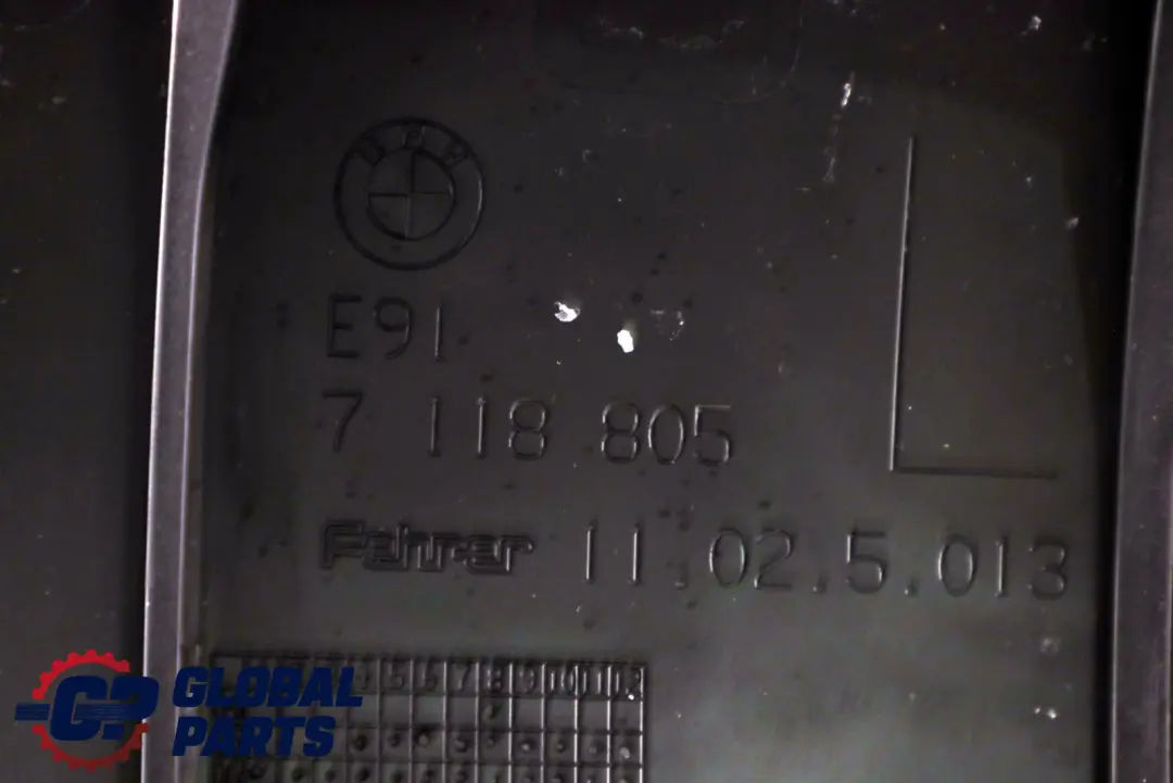 Rücksitz Bezug Seitenteil Hinten Links Leder Oyster für BMW E91 LCI Touring mit Teilenummer 7213631 BMW E91 LCI Touring Rücksitz Bezug Seitenteil Hinten Links Leder Oyster - SKU 7213631 - Teilenummer 7213631