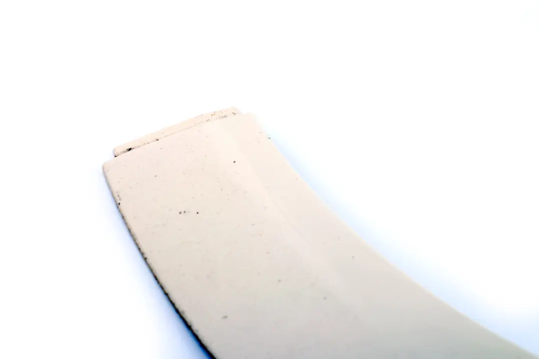 Mini Cooper R56 R57 LCI Blende Radlauf hinten rechts Pepper White WeiĂź 850 - SKU 7216070 - Teilenummer 7216070