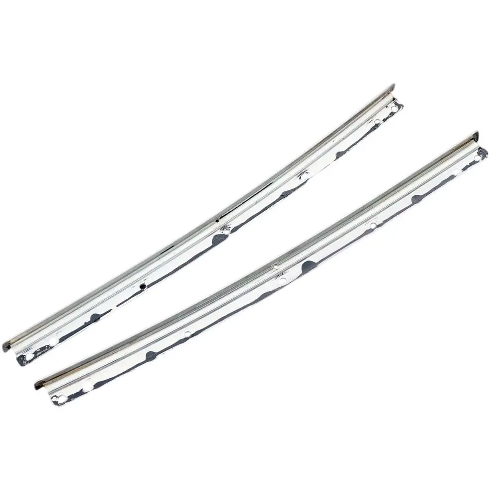 Listwa Uszczelka Dachu Dachowa Lewa Alu Mat do BMW E93 o numerze 7217243 BMW E93 Listwa Uszczelka Dachu Dachowa Lewa Alu Mat - SKU 7217243-2 - Numer Części 7217243