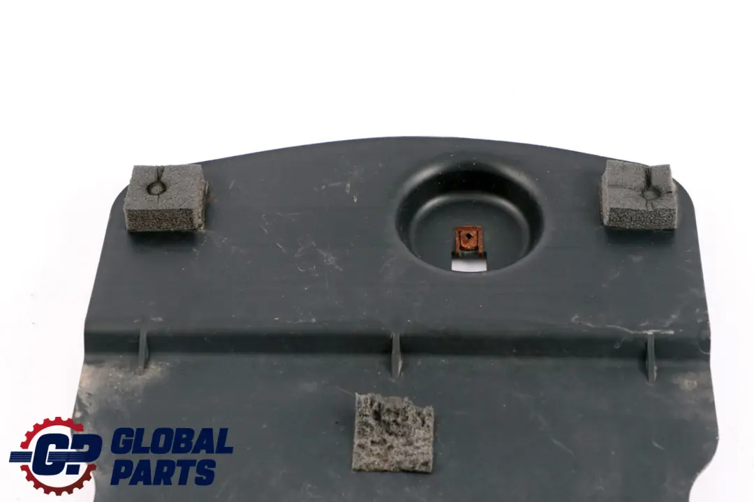 Soporte Escudo Motor para BMW Serie Z4 E89 con número de pieza 7217520 BMW Serie Z4 E89 Soporte Escudo Motor - SKU 7217520 - Número de pieza 7217520