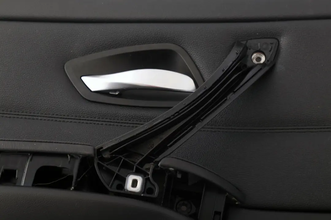 BMW E90 E90N Fodera scheda porta Pannello rivestimento nera posteriore sinistro - SKU 7217579 - Numero di parte 51427217579