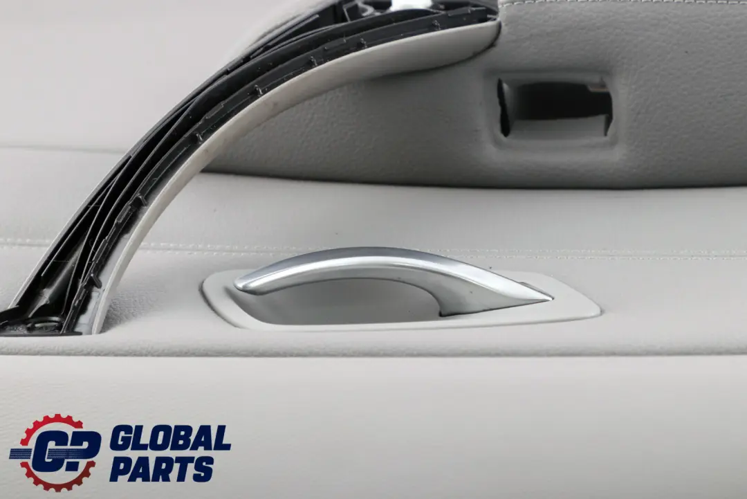 Posteriore Sinistro Porta Pannello Pelle Dakota Grigio per BMW E90 con numero di parte 7217581 BMW E90 Posteriore Sinistro Porta Pannello Pelle Dakota Grigio - SKU 7217581 - Numero di parte 7217581