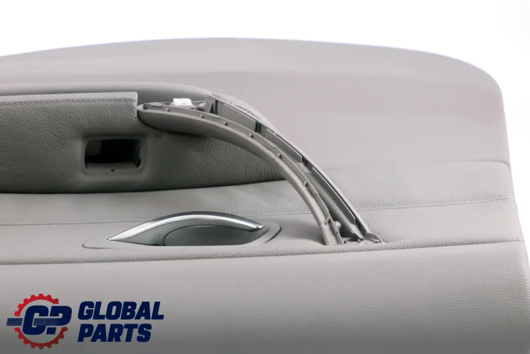 Trasera Derecha O / Tarjeta De La Puerta Forro Gris Panel De cuero Trim para BMW E90 con número de pieza 7217582 BMW E90 Trasera Derecha O / Tarjeta De La Puerta Forro Gris Panel De cuero Trim - SKU 7217582 - Número de pieza 7217582