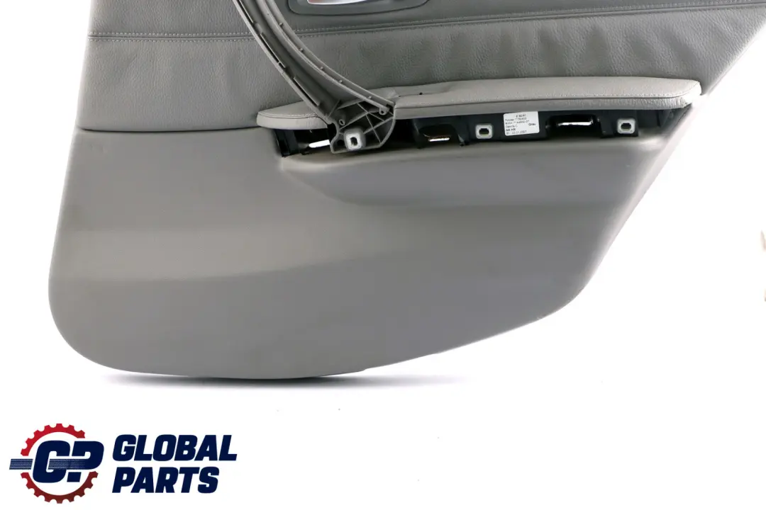 BMW E90 Trasera Derecha O / Tarjeta De La Puerta Forro Gris Panel De cuero Trim - SKU 7217582 - Número de pieza 7217582