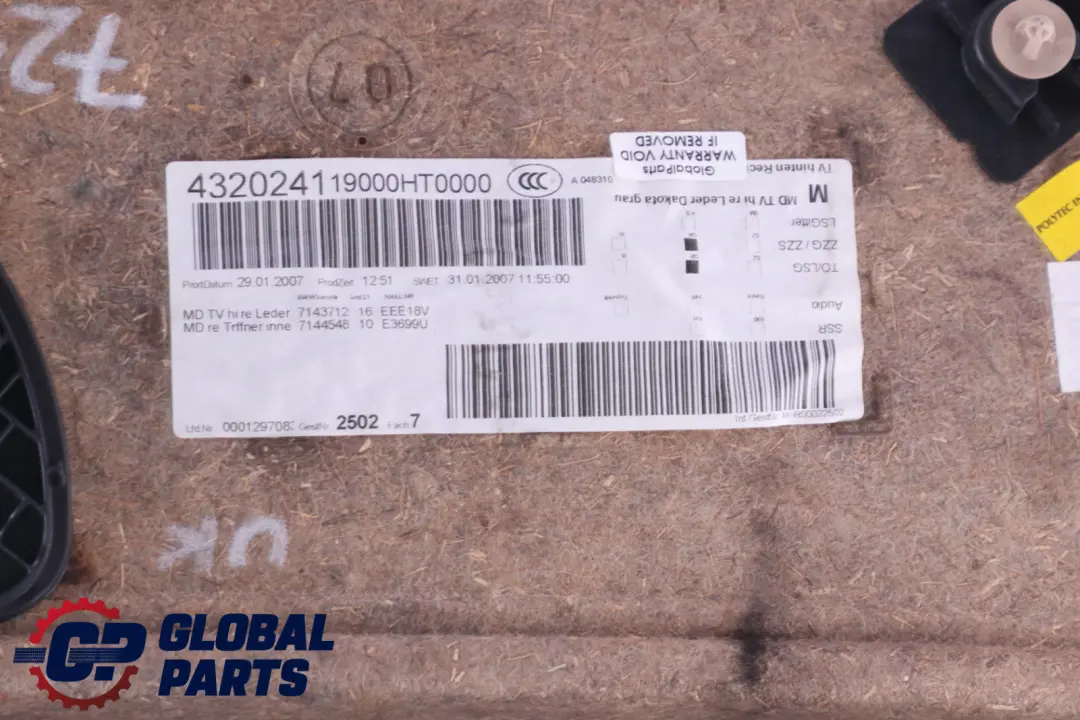 Trasera Derecha O / Tarjeta De La Puerta Forro Gris Panel De cuero Trim para BMW E90 con número de pieza 7217582 BMW E90 Trasera Derecha O / Tarjeta De La Puerta Forro Gris Panel De cuero Trim - SKU 7217582 - Número de pieza 7217582