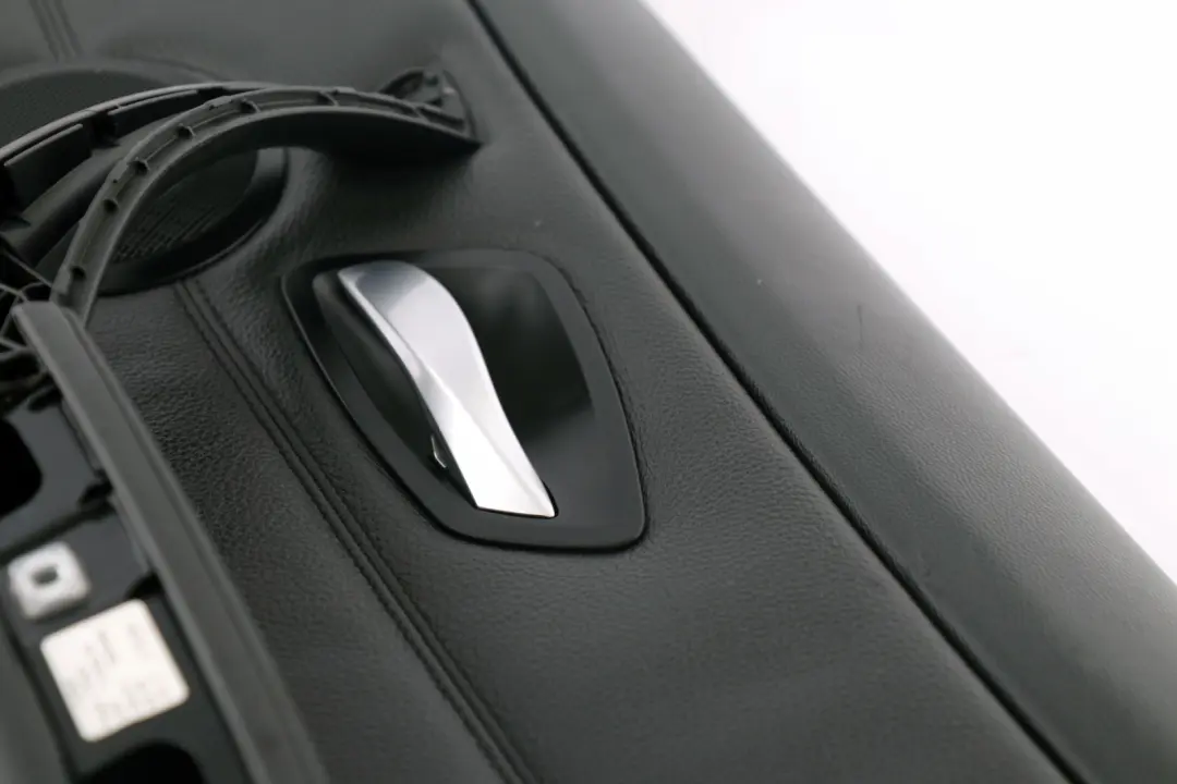 Trasera Derecha Tarjeta De La Puerta De cuero Forro Panel Trim Negro para BMW E90 E91 con número de pieza 7217612 BMW E90 E91 Trasera Derecha Tarjeta De La Puerta De cuero Forro Panel Trim Negro - SKU 7217612 - Número de pieza 7217612