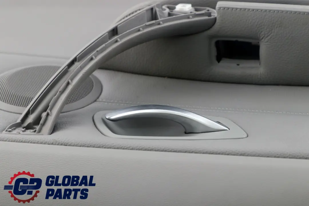 Pannello posteriore sinistro della scheda porta in pelle grigia per BMW E91 Touring con numero di parte 7217613 BMW E91 Touring Pannello posteriore sinistro della scheda porta in pelle grigia - SKU 7217613 - Numero di parte 7217613