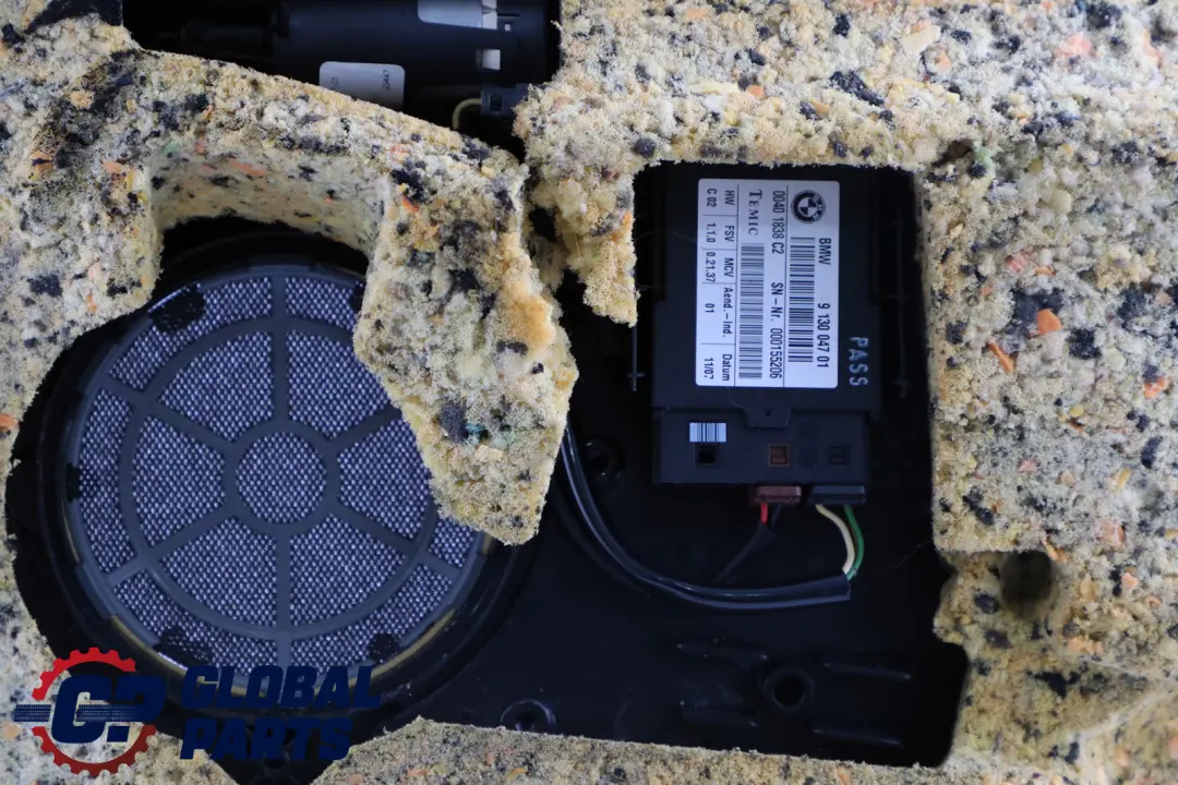 Left N/S Lateral Trim Panel Lining Grey Leather to BMW 3 Series E92 Coupe Rear with Part number 7218809 BMW 3 Series E92 Coupe Rear Left N/S Lateral Trim Panel Lining Grey Leather - SKU 7218809 - Part number 7218809