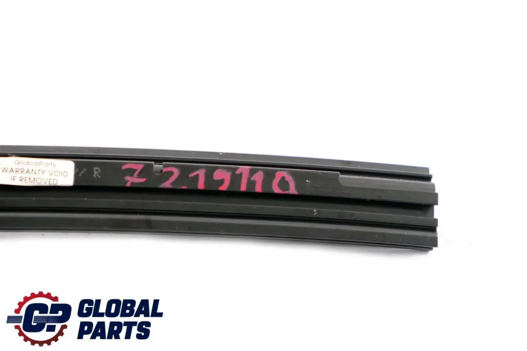 BMW 1 Series E88 Folding Top Seal Frame Sliding Roof Middle Right - SKU 7219110 - Part number 7219110
