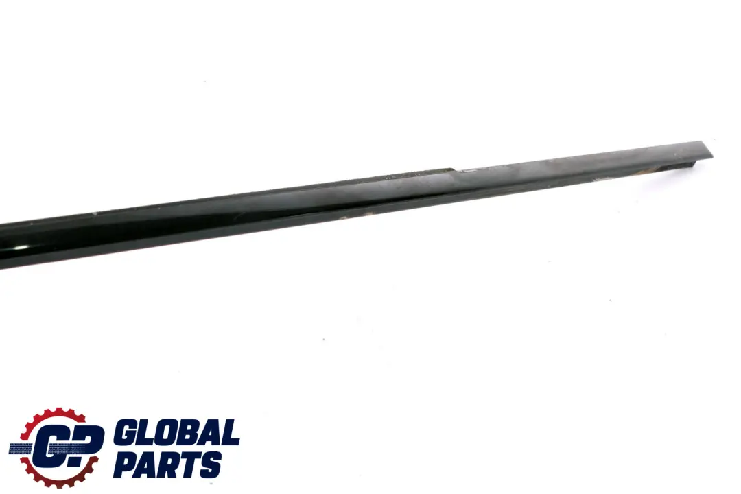 Copertura Canale Porta BMW E90 Striscia Esterno Anteriore Destro Nero Lucido per con numero di parte 7220188 Copertura Canale Porta BMW E90 Striscia Esterno Anteriore Destro Nero Lucido - SKU 7220188 - Numero di parte 7220188