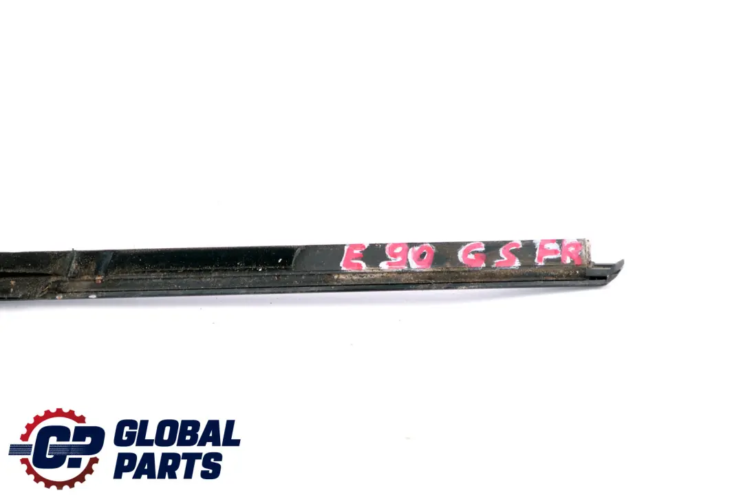 BMW E90 Moldura Exterior Para Canal De Puerta Delantera Derecha Izquierdo Negro - SKU 7220188 - Número de pieza 7220188