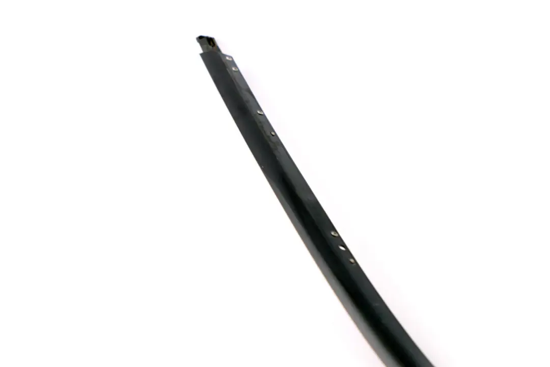 Moulding Trim Strip Side Frame Right O/S Glanzschwarz to BMW E91 with Part number 7220202 BMW E91 Moulding Trim Strip Side Frame Right O/S Glanzschwarz - SKU 7220202 - Part number 7220202