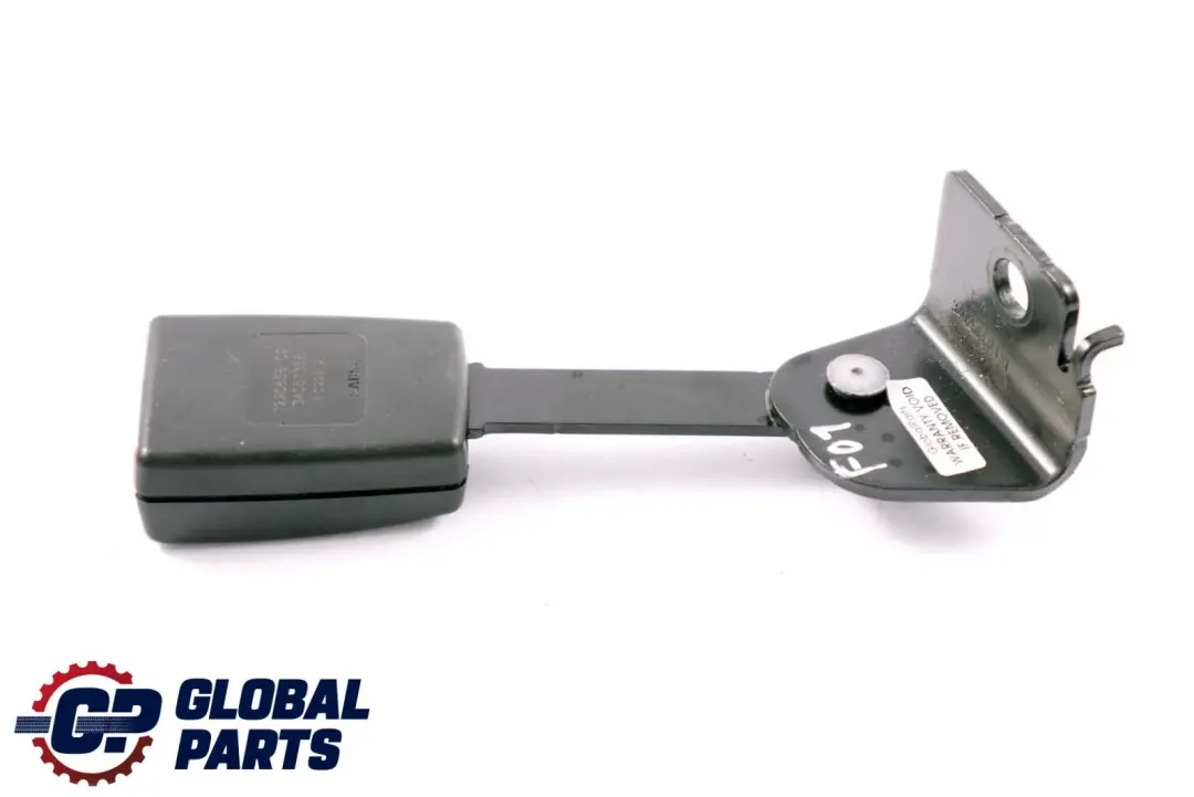 Mittelsitz untere Gurtschnalle hinten rechts für BMW F01 F02 LCI mit Teilenummer 7220858 BMW F01 F02 LCI Mittelsitz untere Gurtschnalle hinten rechts - SKU 7220858 - Teilenummer 7220858