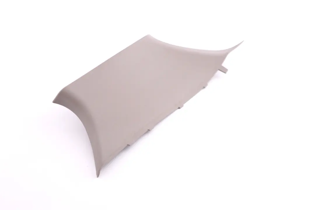 Columna Pilar C Derecha Embellecedor Panel Gris Everestgrau para BMW F20 con número de pieza 7221030 BMW F20 Columna Pilar C Derecha Embellecedor Panel Gris Everestgrau - SKU 7221030 - Número de pieza 7221030