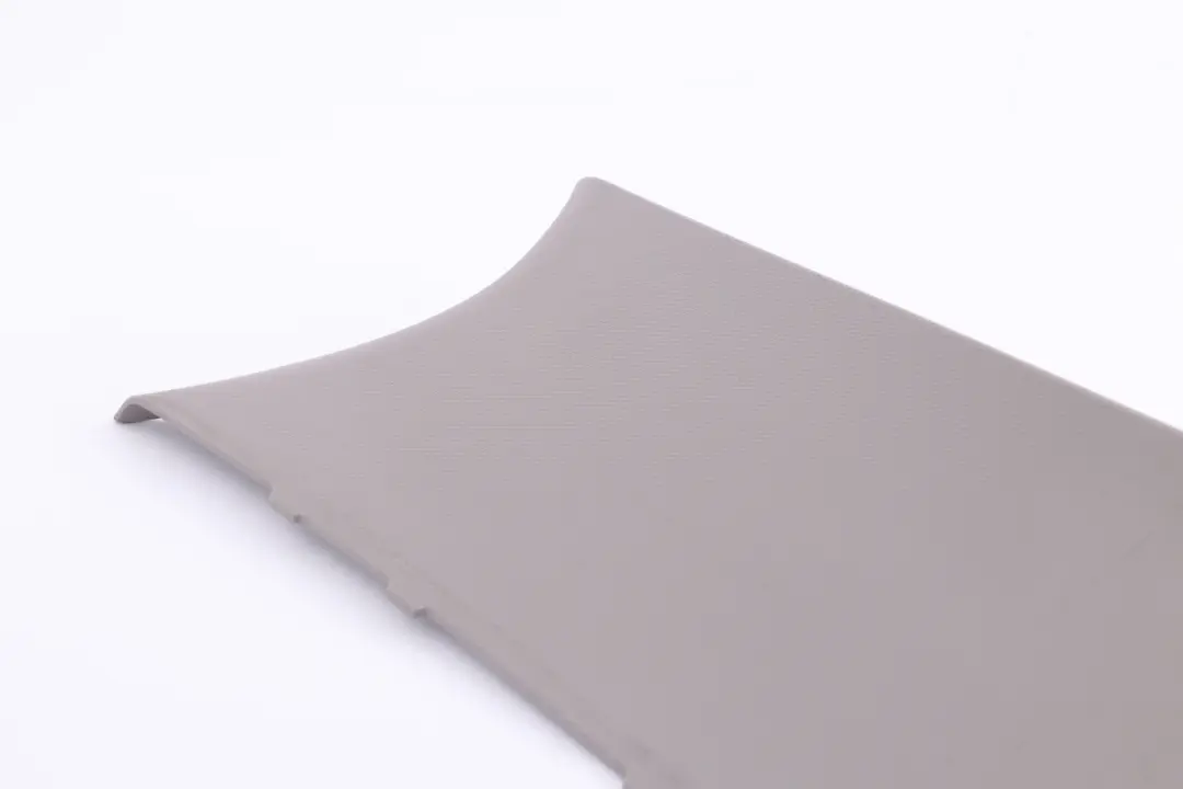 Colonna C Destra Trim Cover Panel Everestgrau Grey per BMW F20 con numero di parte 7221030 BMW F20 Colonna C Destra Trim Cover Panel Everestgrau Grey - SKU 7221030 - Numero di parte 7221030