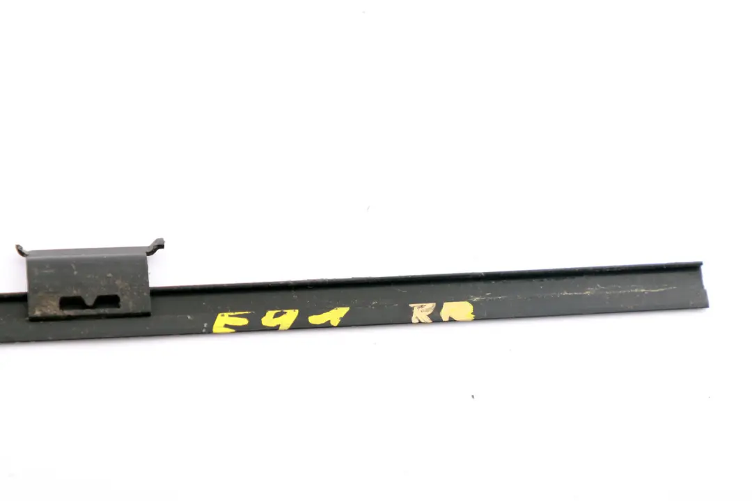 Right Trim Strip O/S Glanzschwarz Black to BMW 3 Series E91 Touring Rear with Part number 7222252 BMW 3 Series E91 Touring Rear Right Trim Strip O/S Glanzschwarz Black - SKU 7222252-1 - Part number 7222252