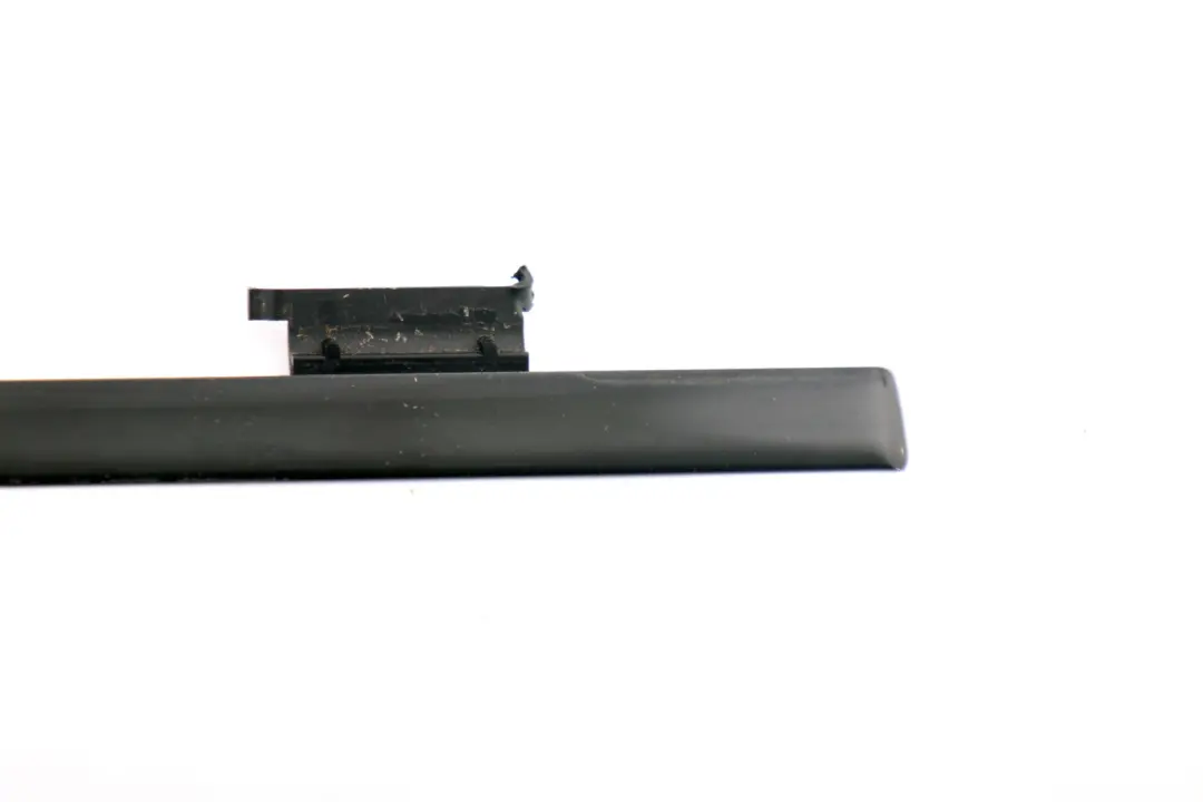 Right Trim Strip O/S Glanzschwarz Black to BMW 3 Series E91 Touring Rear with Part number 7222252 BMW 3 Series E91 Touring Rear Right Trim Strip O/S Glanzschwarz Black - SKU 7222252-1 - Part number 7222252