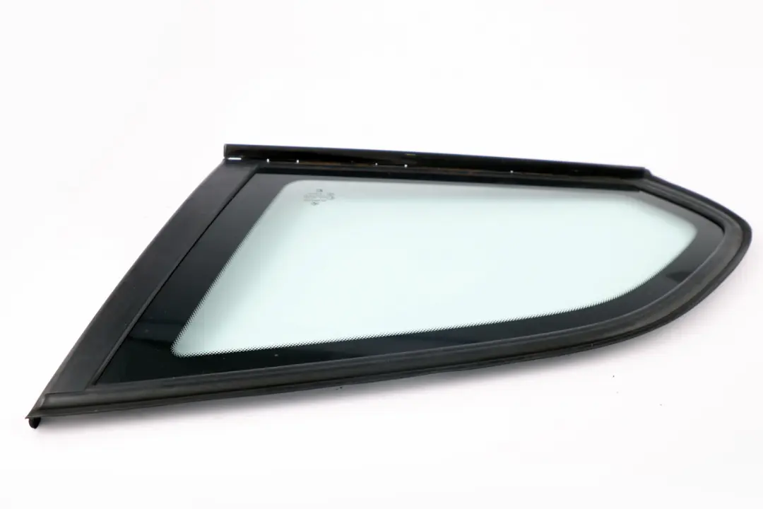 Right Window Glass O/S Glanzschwarz High Gloss to BMW 3 Series 1 E91 Touring Rear with Part number 7222252 BMW 3 Series 1 E91 Touring Rear Right Window Glass O/S Glanzschwarz High Gloss - SKU 7222252-2 - Part number 7222252