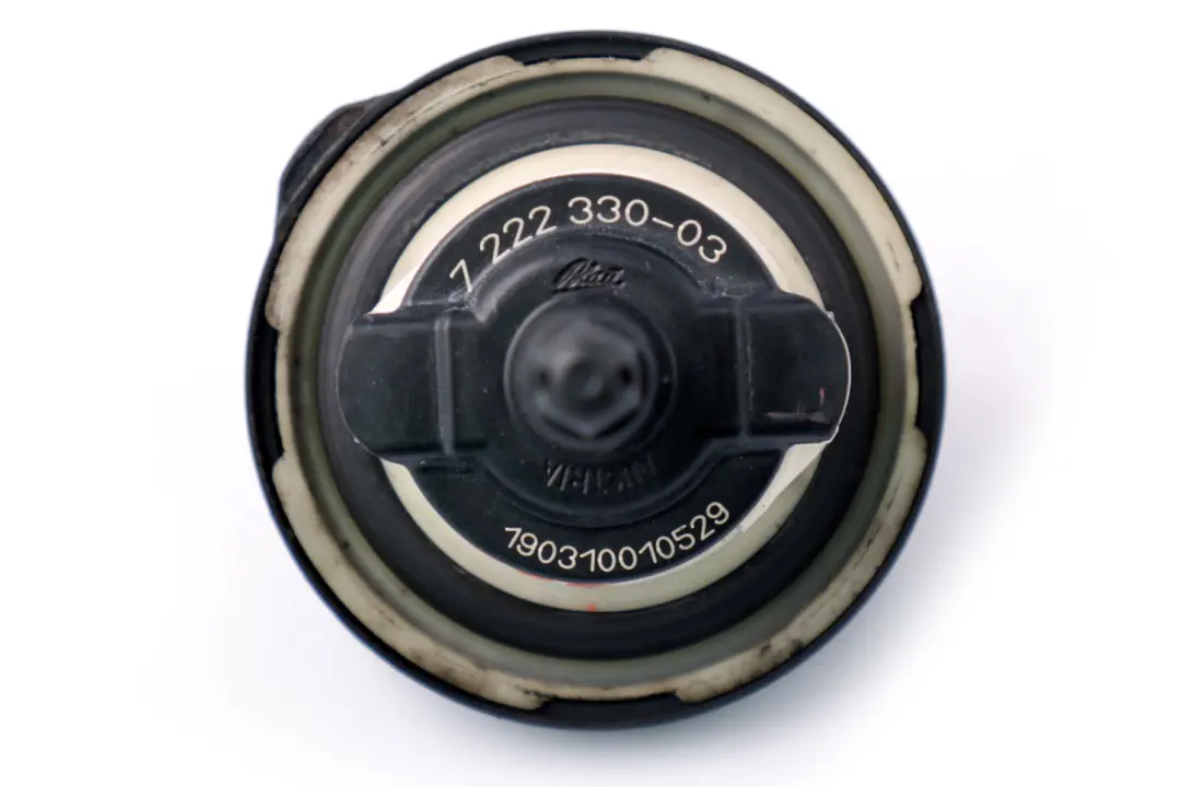 Kraftstofftankverschlussdeckel für BMW E60 E90 LCI E89 R56 R55 R60 mit Teilenummer 7222330 BMW E60 E90 LCI E89 R56 R55 R60 Kraftstofftankverschlussdeckel - SKU 7222330-2 - Teilenummer 7222330