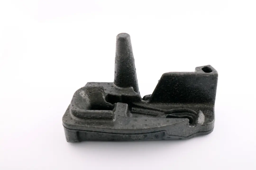 Aufnahme Warndreieck Verbandskasten für BMW 1 er F20 F21 LCI mit Teilenummer 7222700 BMW 1 er F20 F21 LCI Aufnahme Warndreieck Verbandskasten - SKU 7222700 - Teilenummer 7222700