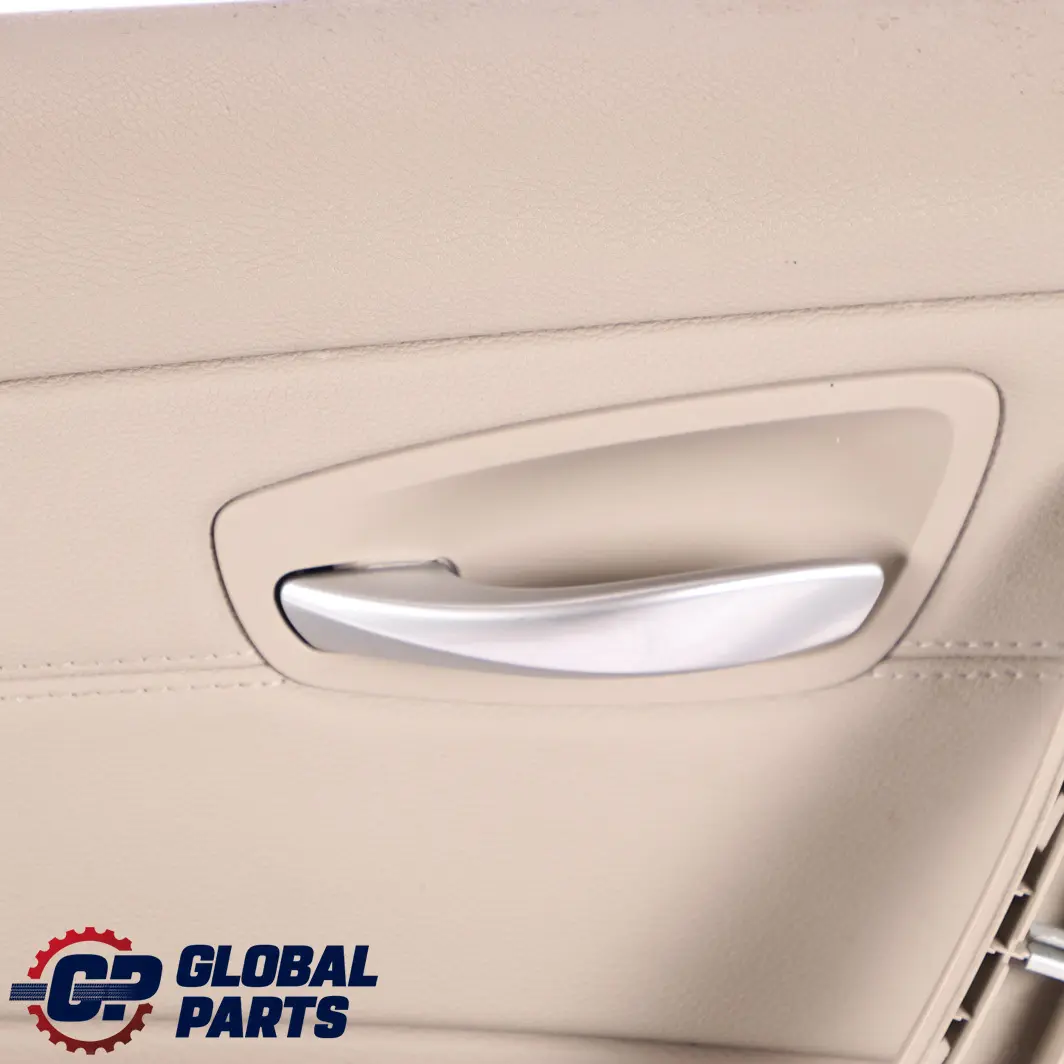Delantero Izquierdo Forro Puerta Tarjeta Tela Cuero Boston Beige para BMW E81 E82 con número de pieza 7224365 BMW E81 E82 Delantero Izquierdo Forro Puerta Tarjeta Tela Cuero Boston Beige - SKU 7224365 - Número de pieza 7224365