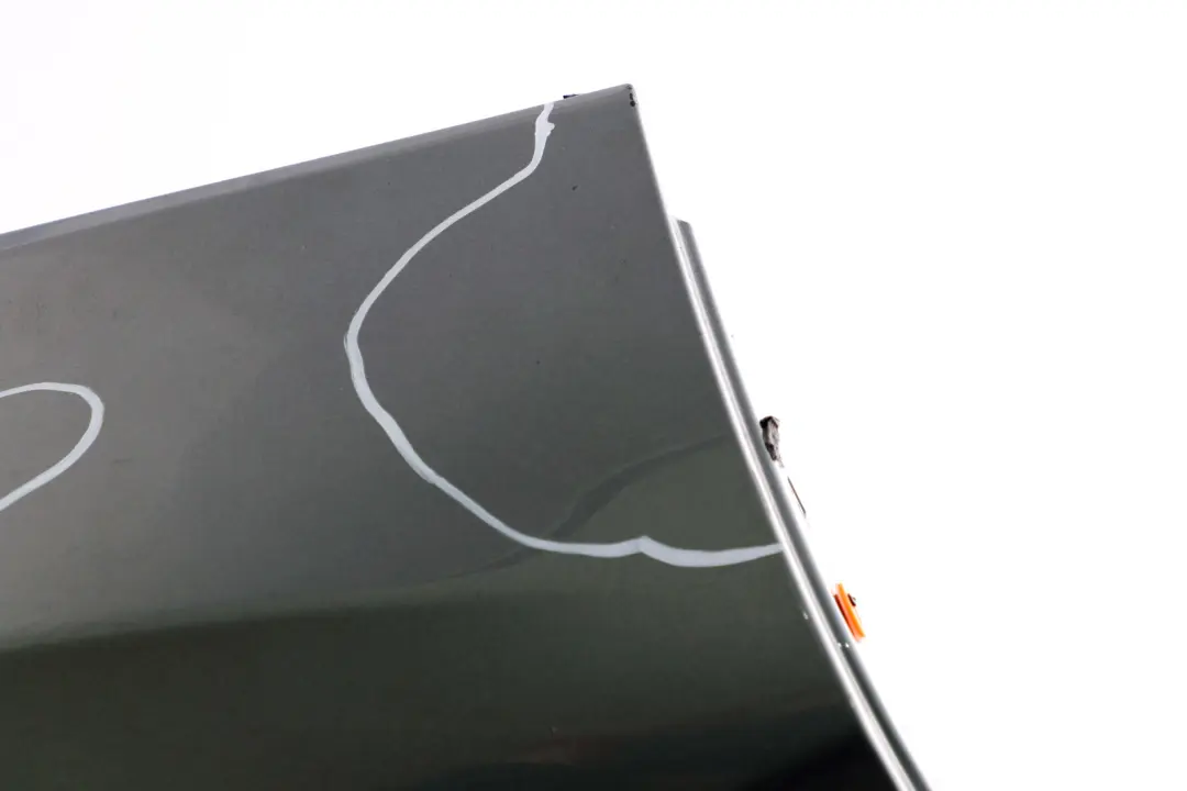 Fahrerseite Seitenwand Hinten Rechts Spacegrau Grau - A52 für BMW Z4 er E89 mit Teilenummer 7225124 BMW Z4 er E89 Fahrerseite Seitenwand Hinten Rechts Spacegrau Grau - A52 - SKU 7225124-SCG - Teilenummer 7225124