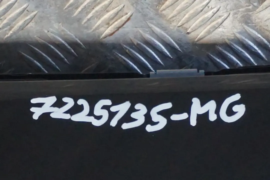 BMW Z4 Series E89 Convertible Front Left Door N/S Mineralgrau Grey - B39 - SKU 7225135-MG - Part number 7225135