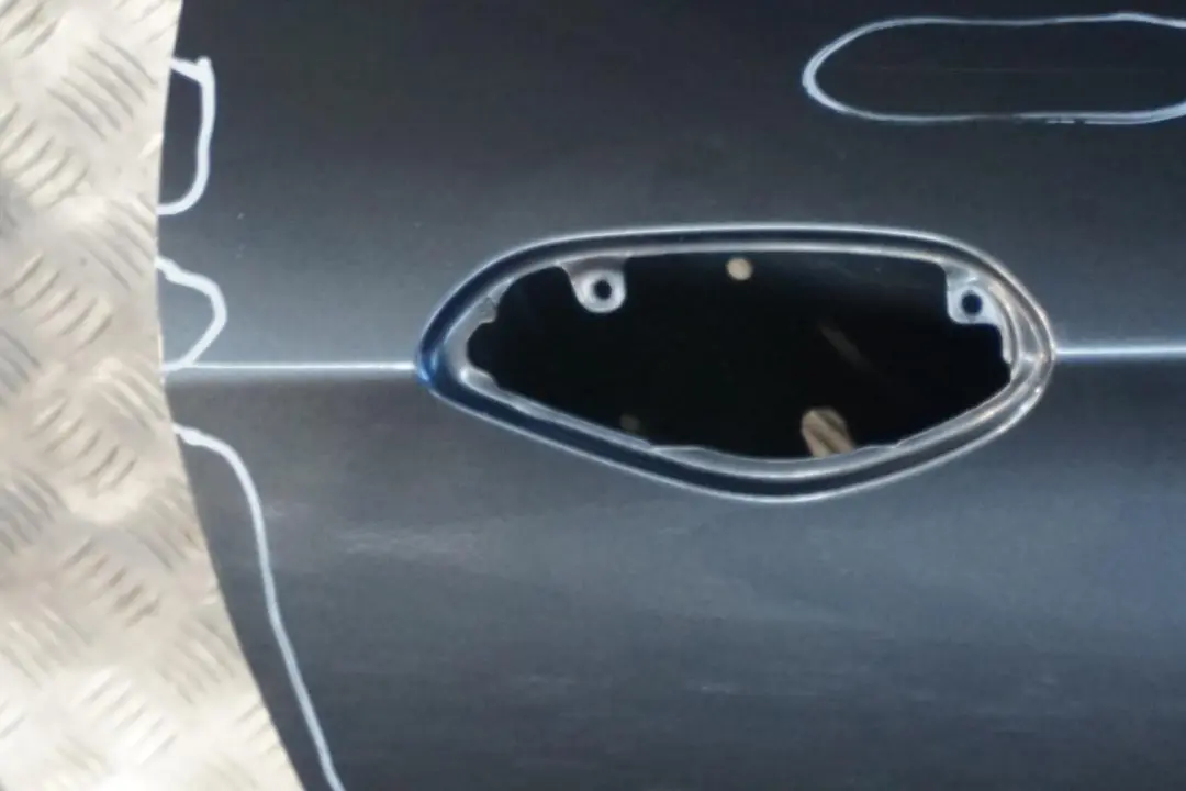 Tür Vorne Rechts Mineralgrau Mineral Grau Metallic - B39 für BMW Z4 er E89 Cabrio mit Teilenummer 7225136 BMW Z4 er E89 Cabrio Tür Vorne Rechts Mineralgrau Mineral Grau Metallic - B39 - SKU 7225136-MG - Teilenummer 7225136