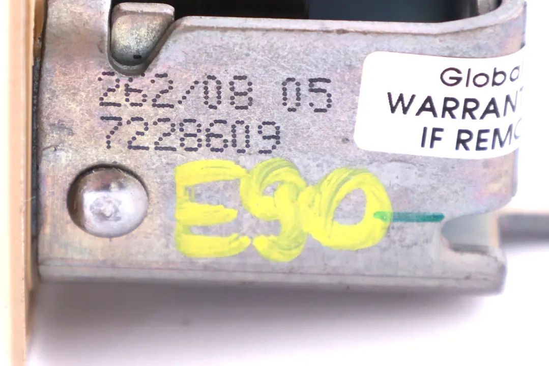 Uchwyt Fotelik Dziecięcy Beż do BMW E90 E92 o numerze 7228609 BMW E90 E92 Uchwyt Fotelik Dziecięcy Beż - SKU 7228609 - Numer Części 7228609