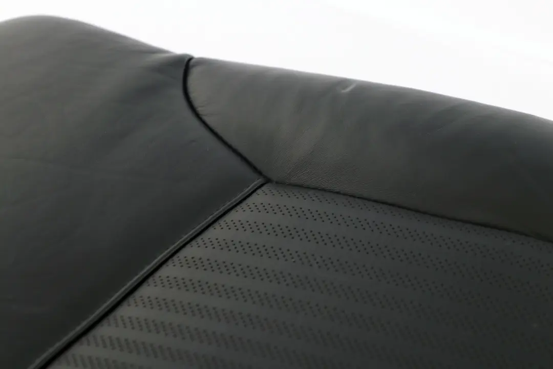 ASIENTO TRASERO DERECHO RESPALDO CUERO NEGRO para Mini Cooper R55 R56 con número de pieza 7229620 Mini Cooper R55 R56 ASIENTO TRASERO DERECHO RESPALDO CUERO NEGRO - SKU 7229620 - Número de pieza 7229620