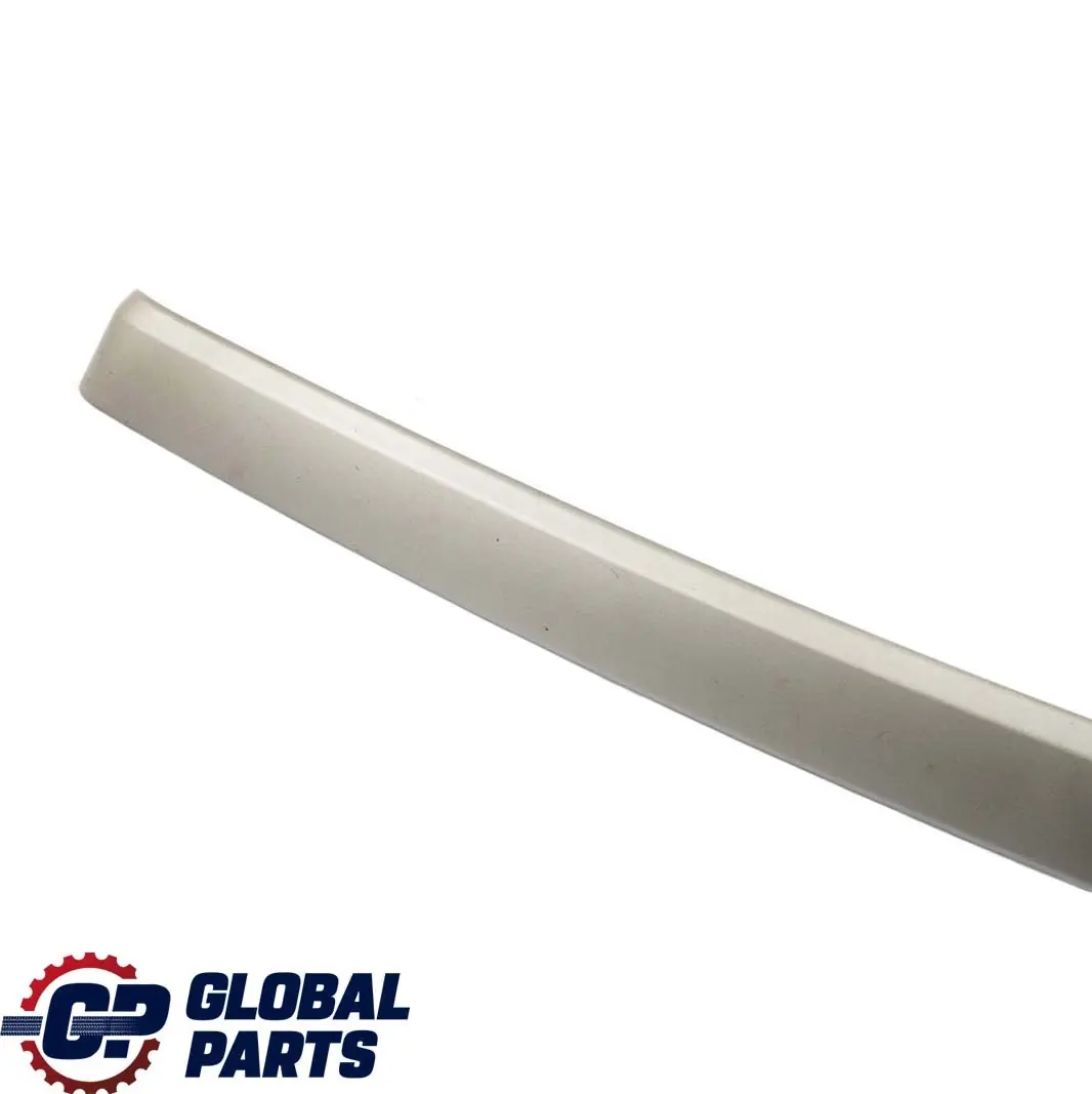 Plata Decoracion Tira Puerta Delantera Derecha Satinsilver 7121474 para BMW E90 LCI con número de pieza 8036080 BMW E90 LCI Plata Decoracion Tira Puerta Delantera Derecha Satinsilver 7121474 - SKU 7230678 - Número de pieza 8036080