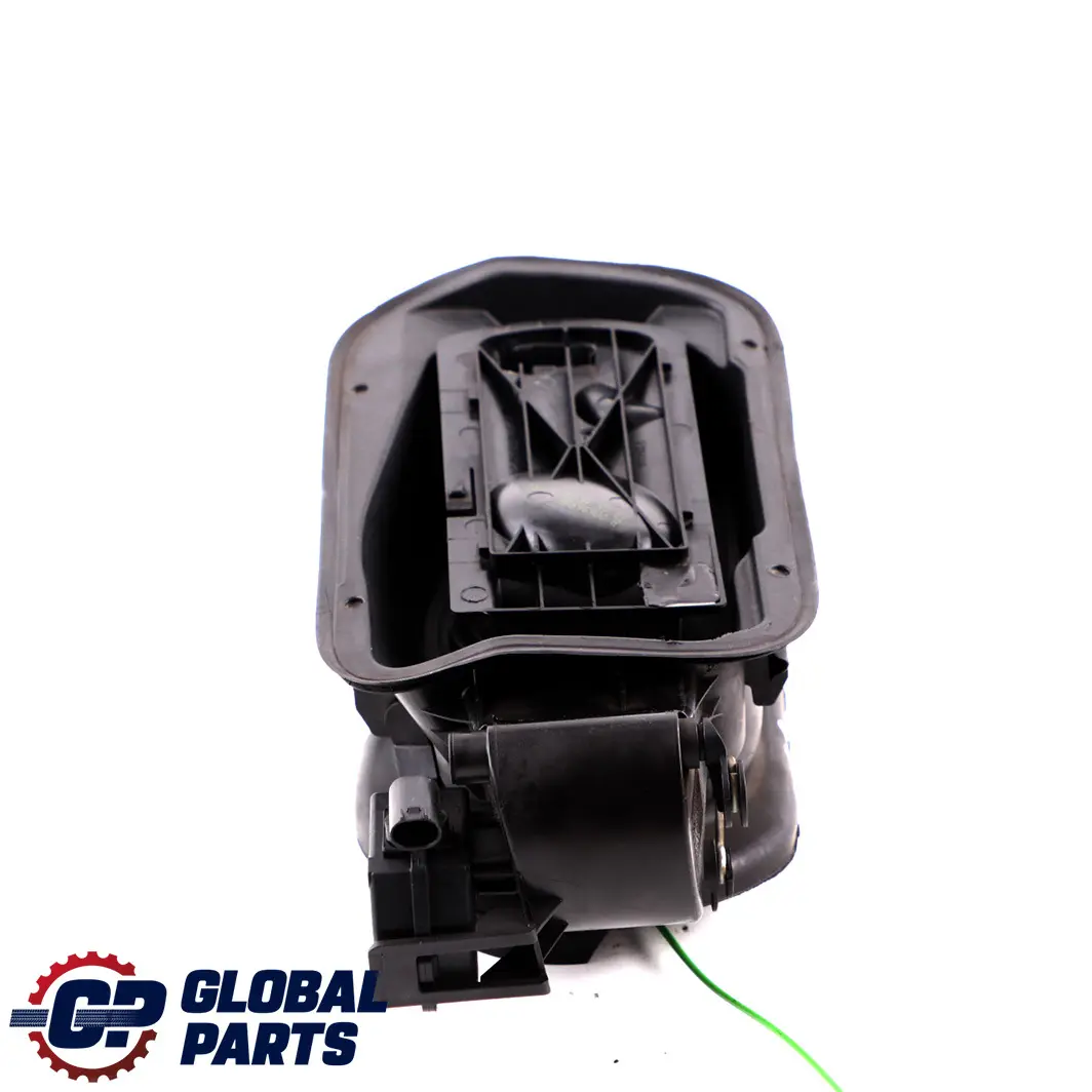 Tapa del depósito de combustible para BMW F30 F31 F80 M3 con número de pieza 7238100 BMW F30 F31 F80 M3 Tapa del depósito de combustible - SKU 7238100-1 - Número de pieza 7238100