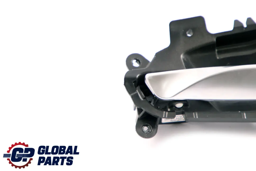 Poignée de porte intérieure gauche pour BMW F20 F21 F22 LCI à propos du numéro de pièce 7240411 BMW F20 F21 F22 LCI Poignée de porte intérieure gauche - SKU 7240411-1 - Numéro de pièce 7240411