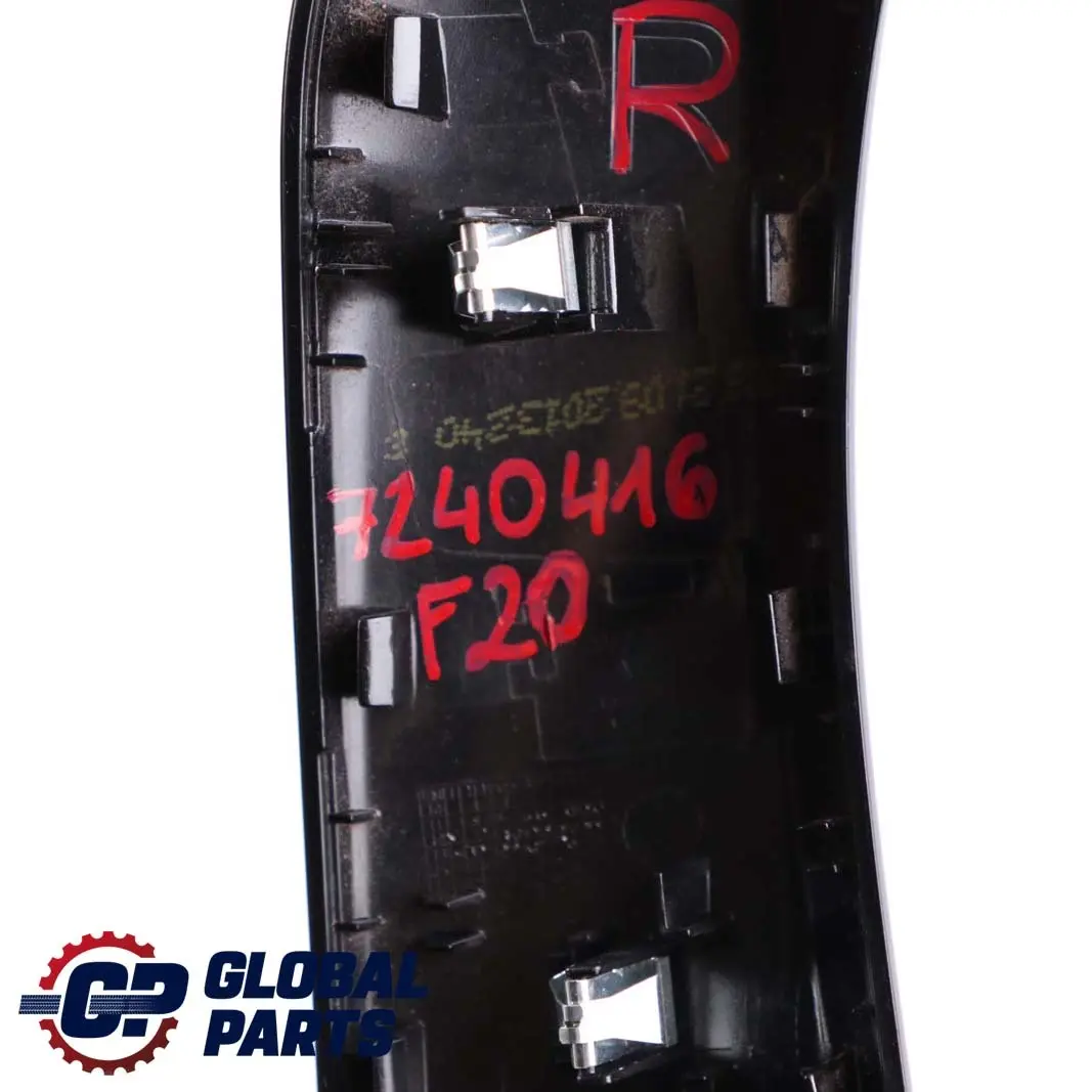 Spange Türgriff Innen Rechts Schwarz Glänzend für BMW F20 F21 F22 mit Teilenummer 7240416 BMW F20 F21 F22 Spange Türgriff Innen Rechts Schwarz Glänzend - SKU 7240416 - Teilenummer 7240416