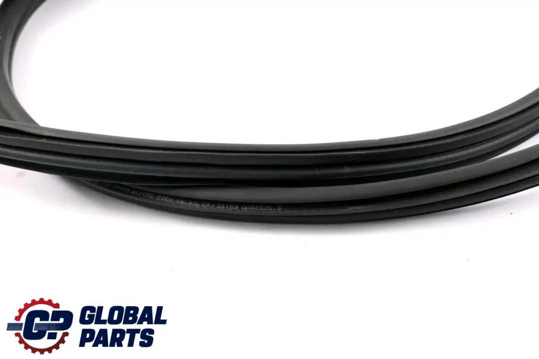 Bord Porte Arriere Gauche Droite Joint Couverture pour BMW 1 F20 F20N LCI à propos du numéro de pièce 7240834 BMW 1 F20 F20N LCI Bord Porte Arriere Gauche Droite Joint Couverture - SKU 7240834 - Numéro de pièce 7240834